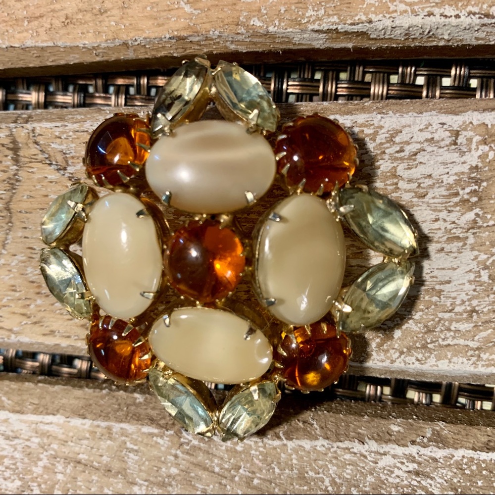 Vintage Delizza & Elster Amber/Clear/Milky Rhinestone & Cabochon Juliana Brooch